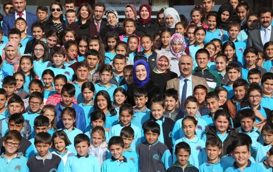 Öğrencilerin Yüzünü Güldürdüler