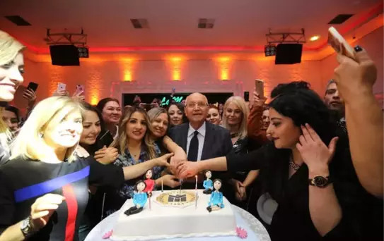 Başkan Yaşar, Öğretmenleri Yalnız Bırakmadı