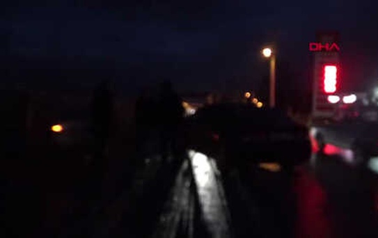 Bursa İnegöl'de İki Otomobil Çarpıştı: 6 Yaralı