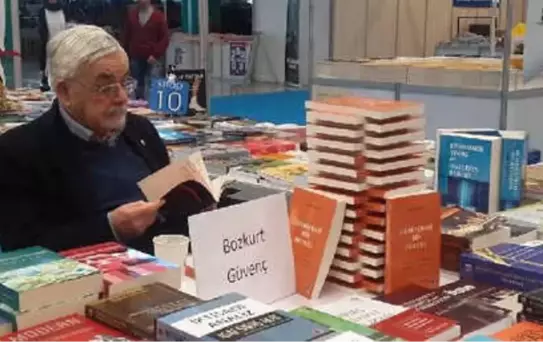 Bozkurt Güvenç Hayatını Kaybetti