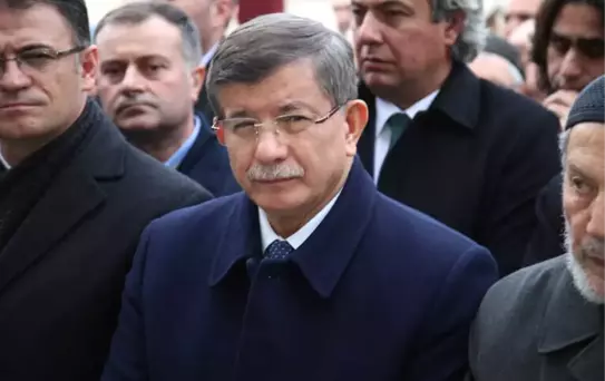 Davutoğlu, Tokat'ta Cenaze Törenine Katıldı