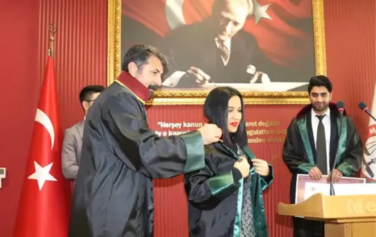 Mersin'de Stajını Tamamlayan 4 Avukat Yemin Edip Cüppe Giydi