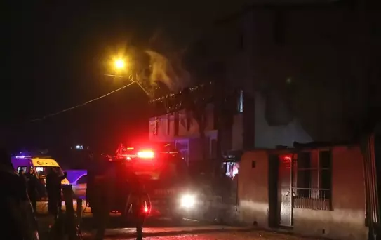 Adana'da Ev Yangını