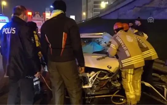 Yaralı Sürücüyü İtfaiye Kurtardı - İstanbul