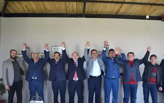 Ilgın'da Yarışacak Belediye Başkan Adayları Kahvaltıda Buluştu