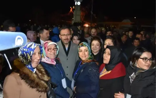 Bakan Kasapoğlu: Şehitlerimizin Bize Vatan Kıldığı Bu Coğrafyayı Kimseye Yar Etmeyeceğiz