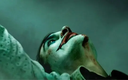 Marvel'i Bugünlük Pistten Alalım: Joker Filminin Beklenen Fragmanı Geldi