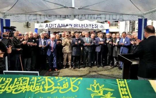 Adıyaman Eski Belediye Başkanı Kocatürk Son Yolculuğuna Uğurlandı