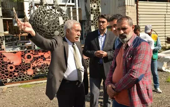 Mızraklı, Sanat Atölyesi Tarafından Üretilen Ürünleri İnceledi