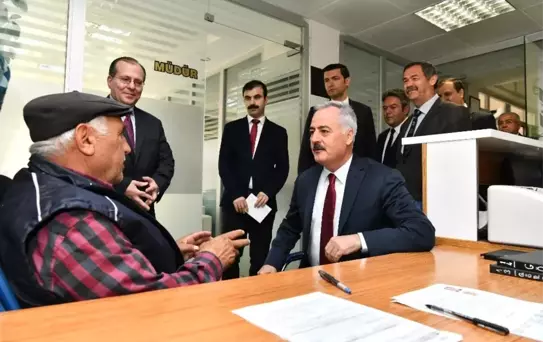 Vali Seymenoğlu: 'Köylerimizin En Ücra Yerinde Bile Yaşan İnsanımıza da Hizmet Götürmek Hepimizin...