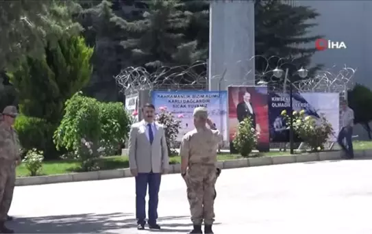 Kilis'te Engelliler 1 Günlüğüne Üniforma Giyip Asker Oldu