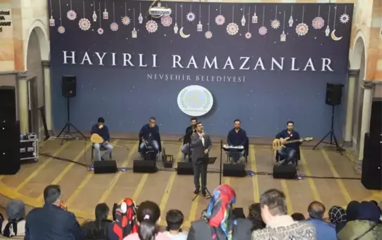 Ahmet Hakan Karagül'den İlahi Ziyafeti