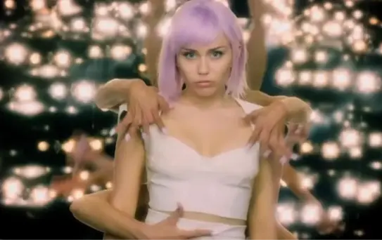 Black Mirror'ın 5. Sezonundan 3 Fragman Birden Geldi