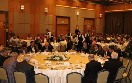 Girişim Gurubundan iftar yemeği