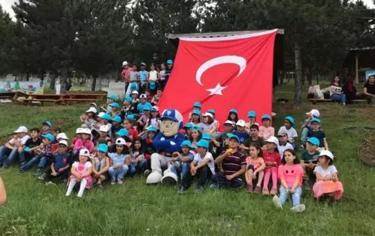 Tokat'ta çocuklar 'Kanka Polisle' biraraya geldi