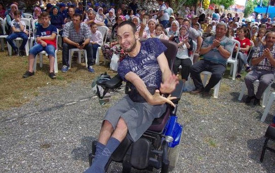 'Demirdere Erik ve Kiraz Şenliği' coşkulu bir şekilde kutlandı
