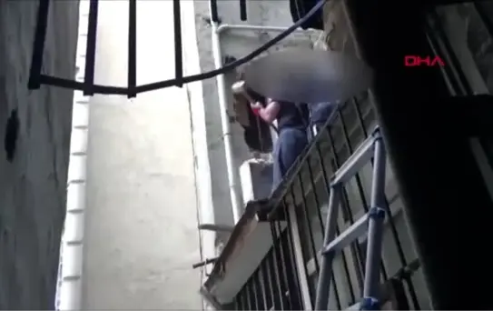 İSTANBUL- YÜRÜYÜŞ DERGİSİ OPERASYONUNDA 4 KİŞİ TUTUKLANDI