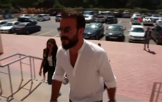 Sosyal medya fenomenine gözaltı...Pelinsu Meşe adli kontrolle serbest bırakıldı