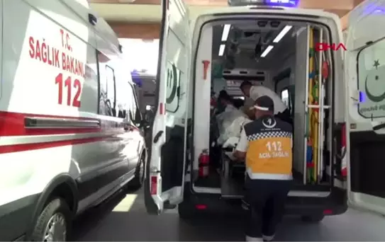 KARAMAN Borcunu isteyen akrabası ile kavgayı ayırmak isteyen 2 kişiyi bıçakladı