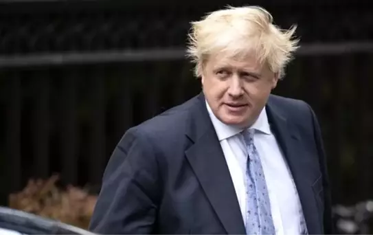 Osmanlı torunu Boris Johnson, İngiltere'de Maliye Bakanlığını bir Müslümana teslim etti