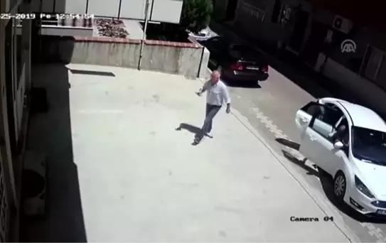 Kemalpaşa belediye başkanı hakkında iş yeri baskını ve tehdit iddiası