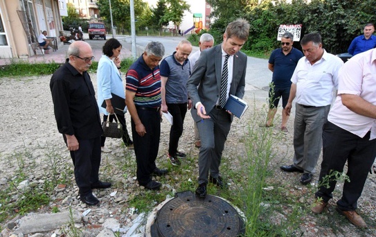 Başkan yardımcıları sahaya indi