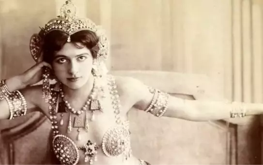 20. yüzyılın efsane casusu Mati Hari, hayat hikayesiyle ilgi odağı oldu