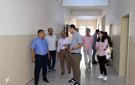 Nusaybin'de TOKİ tarafından yapılan ilkokul ve ortaokul eğitime hazır