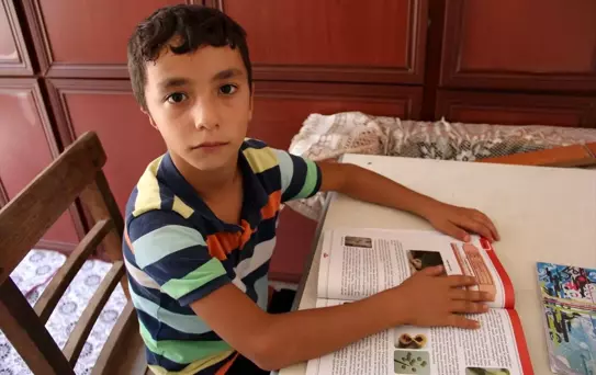 Küçük Emir kulağının açılması için destek bekliyor