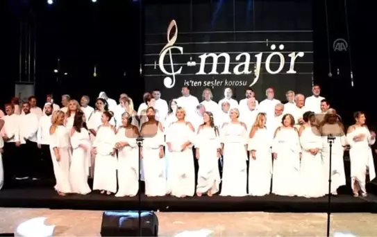 C-Majör İş'ten Sesler Korosu'ndan engelliler yararına konser