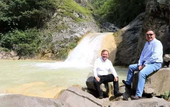 Kırgız Büyükelçi Ömüralıyev Giresun'da stres attı