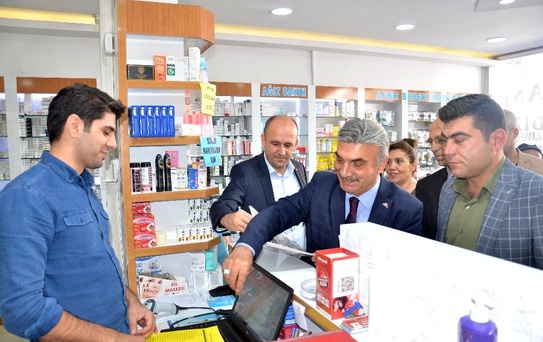MHP'den esnafa 'Siftah bizden bereket Allah'tan' ziyareti