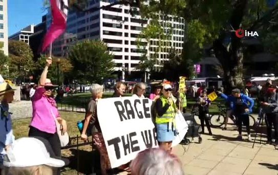 Göstericilerden Trump'a: 'İran'la Savaş İstemiyoruz'