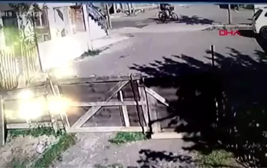 Pendik'te 15 yaşındaki çocuğun kullandığı minibüsün çarptığı bisikletli öldü