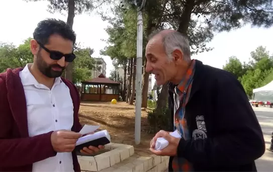 Oğlunun youtube kanalını tanıtmak için Türkiye'yi geziyor