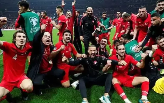 Grup liderliği için sahadayız!