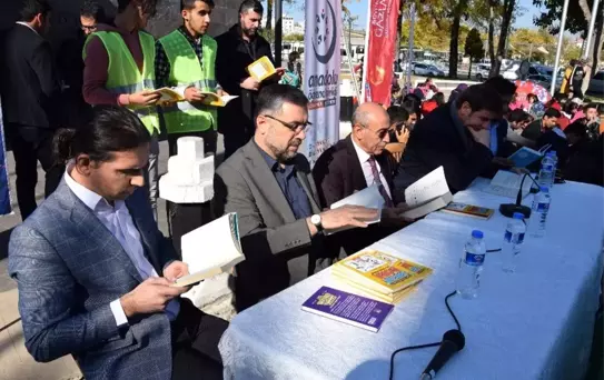 Gaziantep'te 'Okuyan genç, değişen şehir' etkinliği