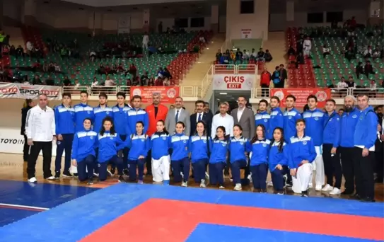 Türkiye Şampiyonası'nda Kağıtspor rüzgarı esti