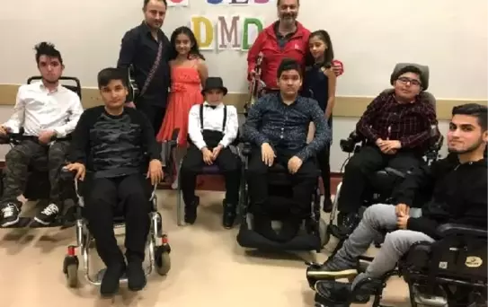 Antalya'da DMD'li çocuklardan 'O Ses DMD' etkinliği