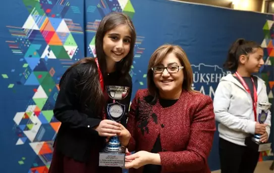 Gaziantep'te Tenis Kurtuluş Kupası ödül töreni düzenledi