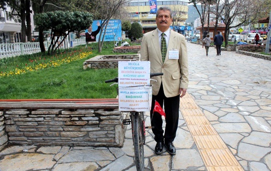 Muğla'nın bisikletli bağımsız büyükşehir adayı kazada ağır yaralandı