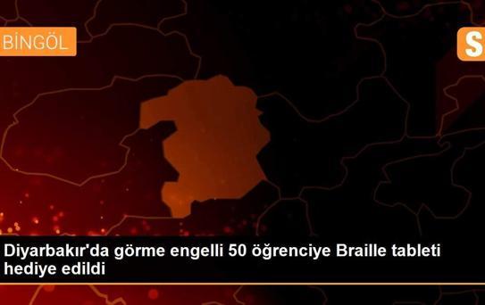 Diyarbakır'da görme engelli 50 öğrenciye Braille tableti hediye edildi