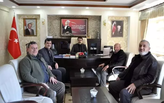 Çatalçeşme Köyü Derneği yönetiminden Kaymakam Coşkun'a ziyaret