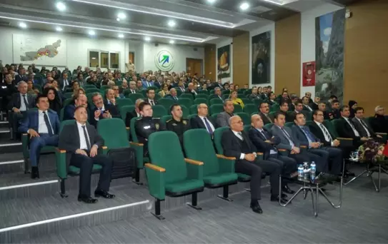 Kamu görevlilerine 'Temsil ve Protokol Yönetimi' konulu eğitim