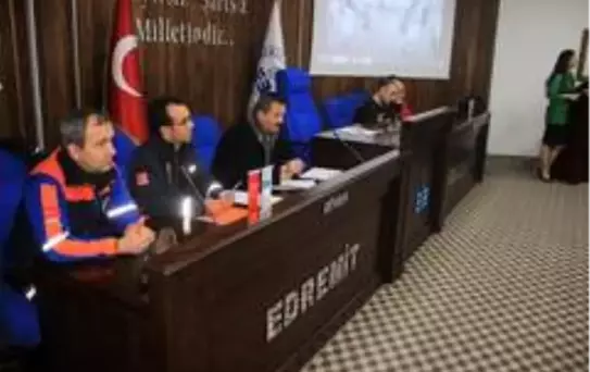 Arama kurtarma ekibi kurmak için bir araya geldiler
