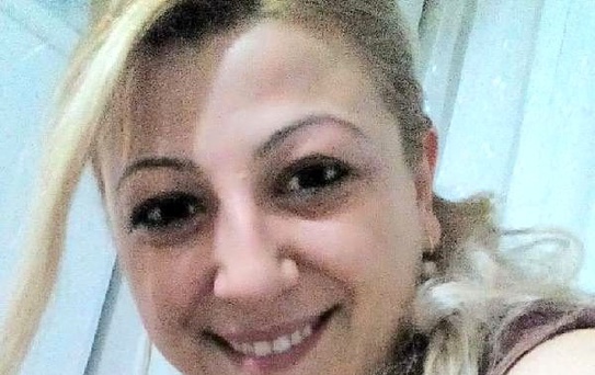 Uzaklaştırma kararı bulunan eşinin başından vurduğu Vildan, yaşam mücadelesini kaybetti