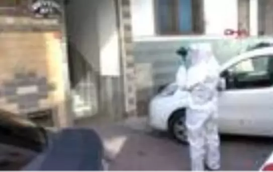 ESENYURT'TA ARKADAŞININ EVİNDE İNTİHAR ETTİ