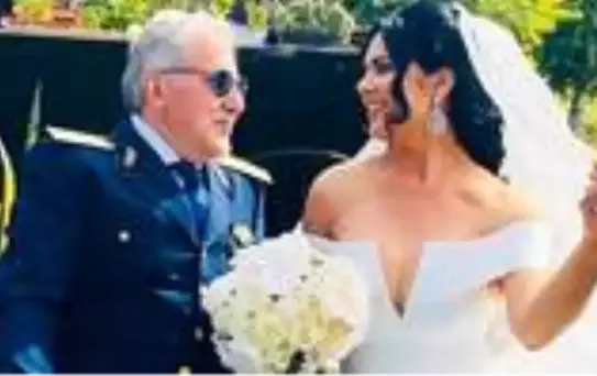 73 yaşındaki efsane tenisçi Ilie Nastase, kendisinden 30 yaş küçük sevgilisi ile dünya evine girdi