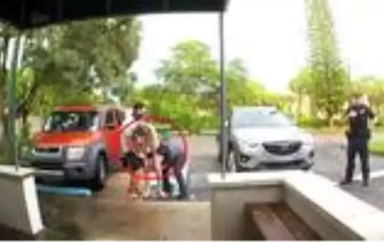 Doğum sancısına dayanamayan kadın kliniğin otoparkında doğurdu