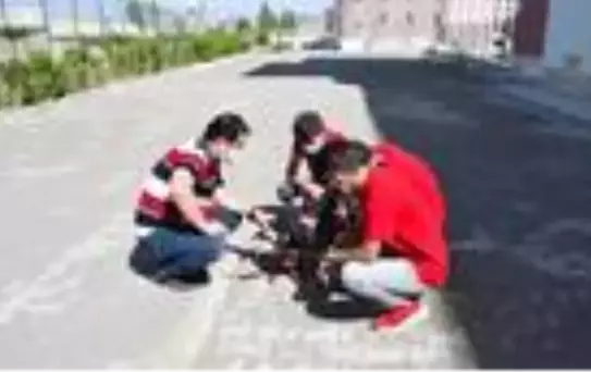 Lise öğrencileri geliştirdikleri İHA ile savunma sanayisine göz kırptı